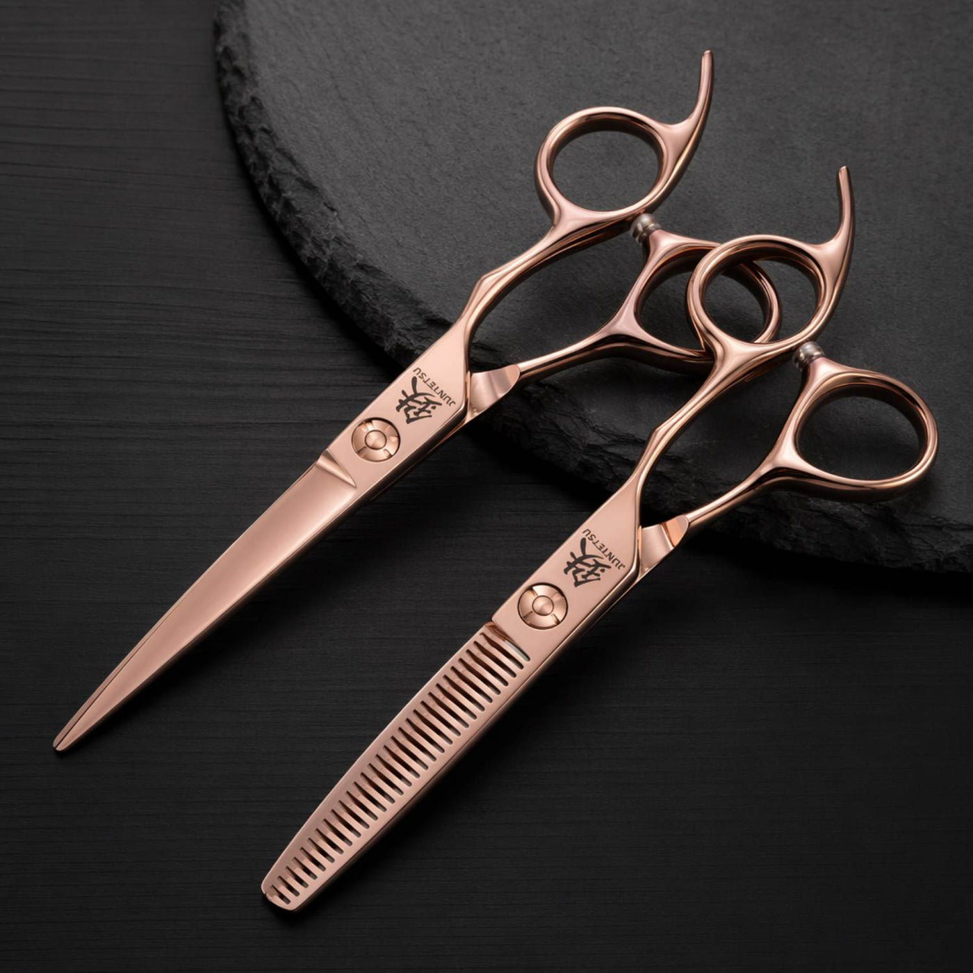 Set Forbici Professionali Juntetsu Oro Rosa VG10 - vista angolata