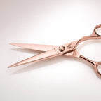 Forbici Professionali Juntetsu Oro Rosa VG10 da Taglio - primo piano delle lame aperte