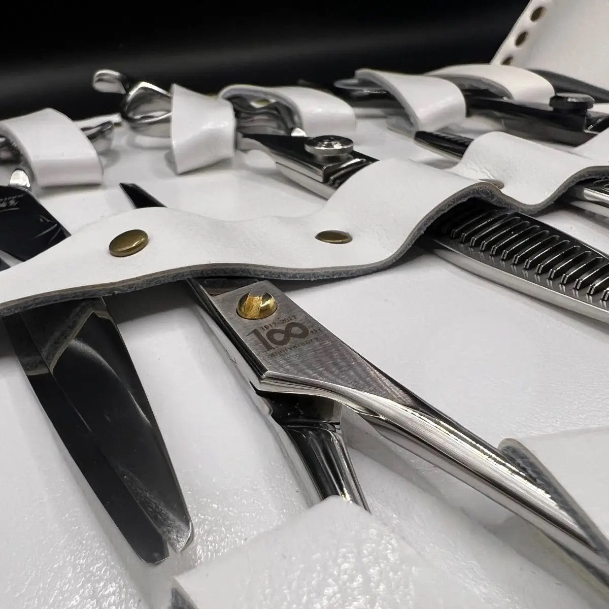 Premium White Leather Scissor Case - 5 Scissor Pocket - Japan Scissors